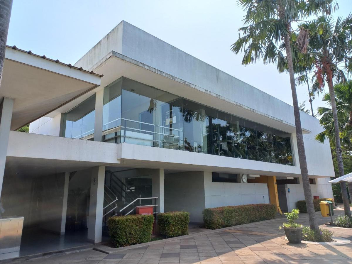 Aero Room Tangerang Exterior photo